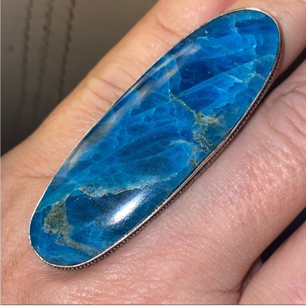 Large Striking Blue Natural Apatite Gemstone and 925 Sterling Silver Ring